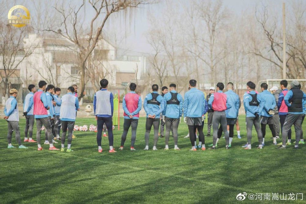 全场比赛结束，多特1-1战平奥格斯堡，遭遇联赛3轮不胜。